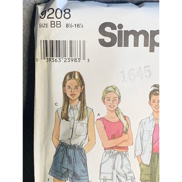 Simplicity Girls Shirt Pants Shorts Top Sewing Pattern Sz8.5-16.5 9208 - Uncut - Picture 2 of 3